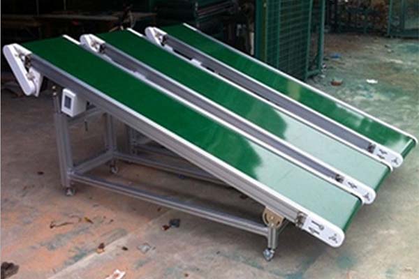 皮帶輸送機(jī) 皮帶輸送機(jī)